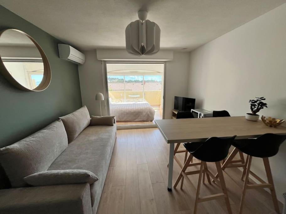 Studio Vue Mer Avec Piscine Et Terrain De Tennis Соссе-ле-Пен Экстерьер фото